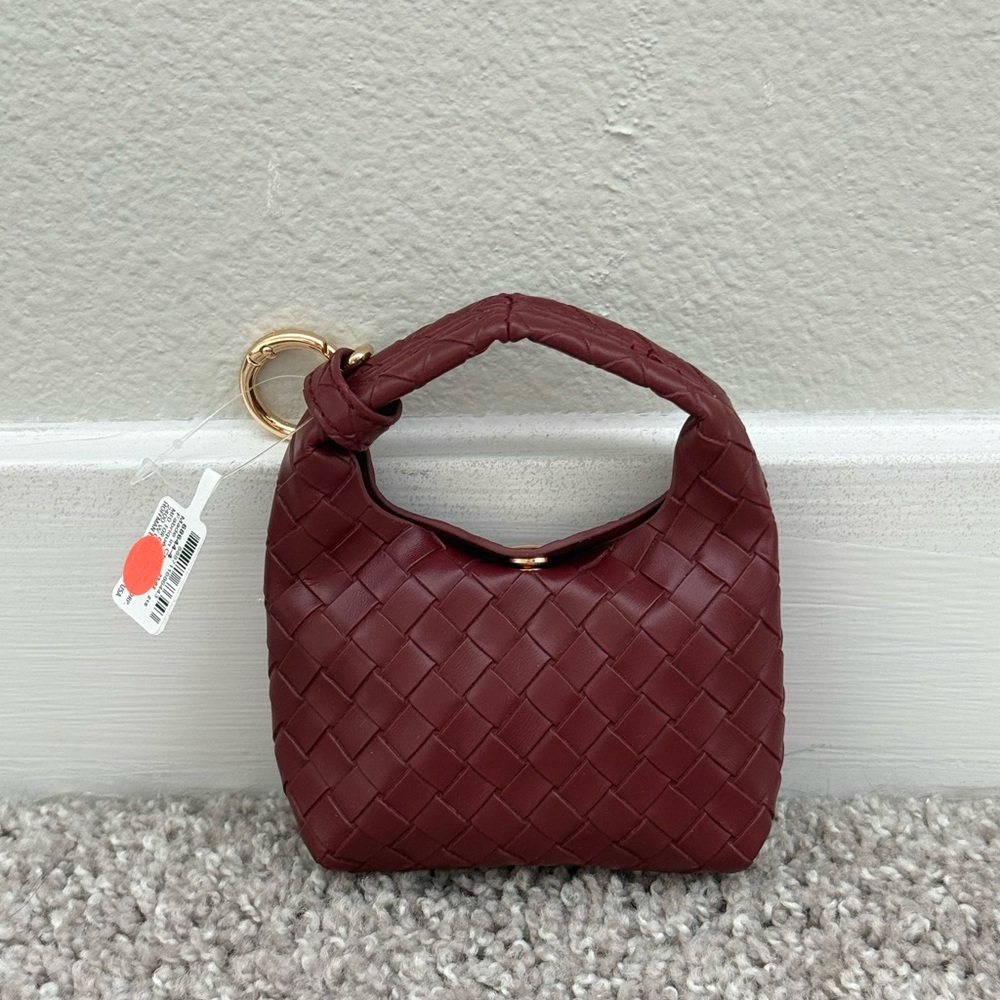 Keychain Elegant Woven Burgundy Handbag